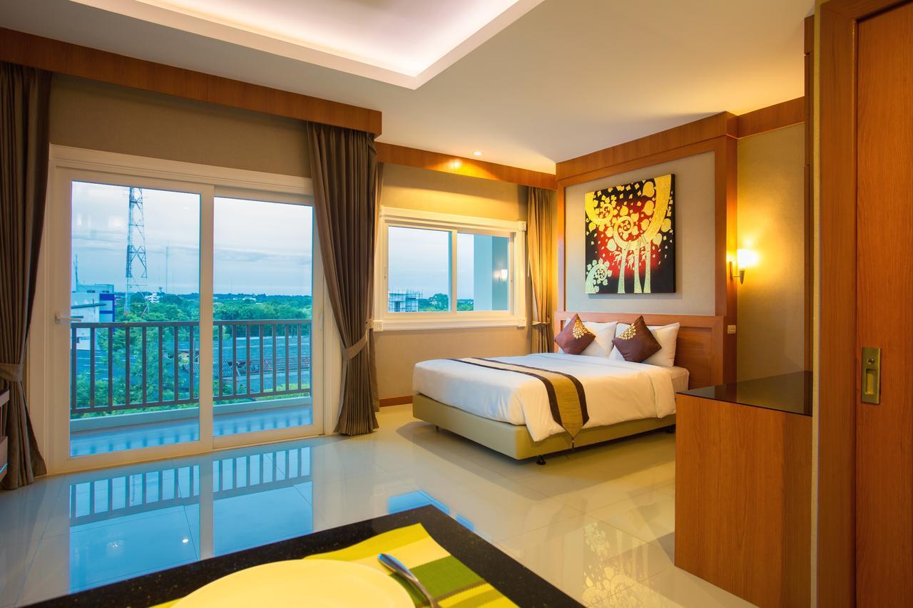 Romantic Khon Kaen Hotel Exterior photo