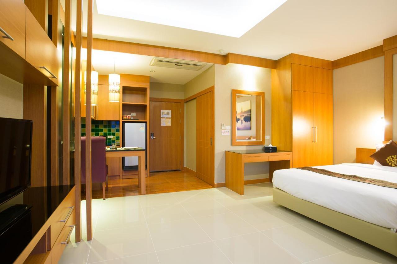 Romantic Khon Kaen Hotel Exterior photo